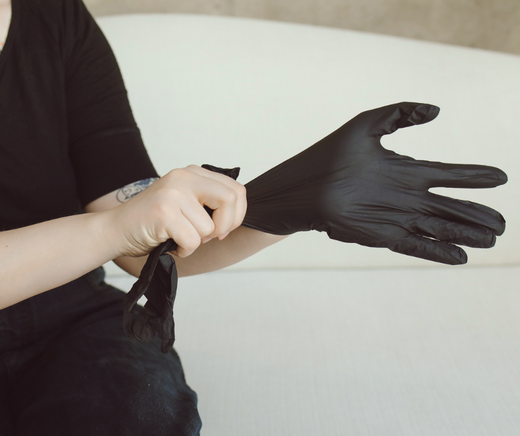How to Dispose of Nitrile Gloves in Auto Repair: Safety Guidelines and Procedures